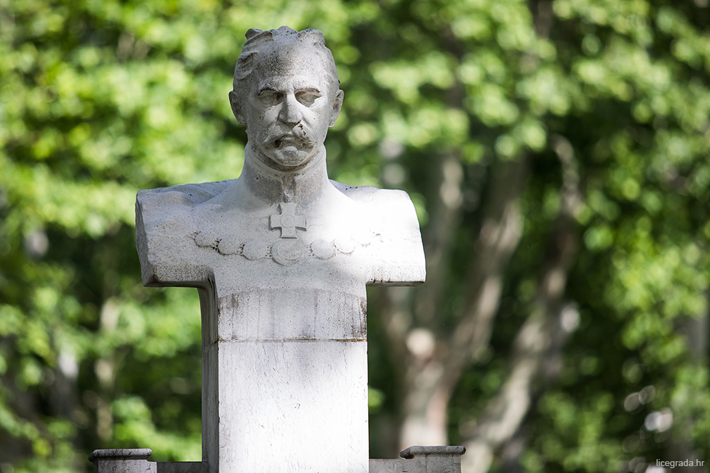 Zrinjevac, južna strana bista Ivana Kukuljevića Sakcinskog